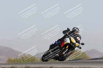 media/Dec-01-2025-Moto Forza (Mon) [[2daa91e15f]]/2-Intermediate Group/Session 2 Turn 9 Entry/